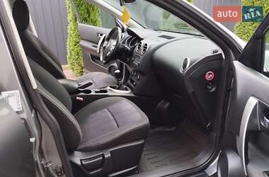 Внедорожник / Кроссовер Nissan Qashqai 2012 в 