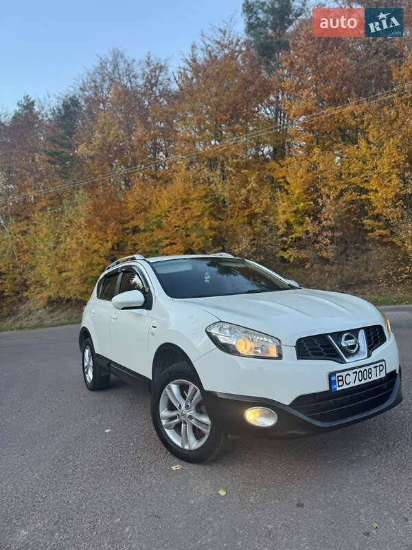 Позашляховик / Кросовер Nissan Qashqai 2011 в Долині