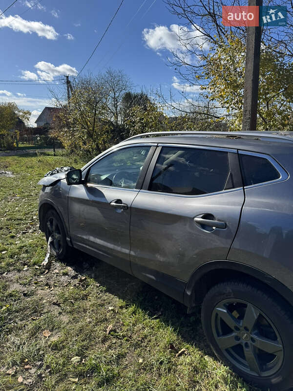 Внедорожник / Кроссовер Nissan Qashqai 2016 в Городке фото 6 Внедорожник / Кроссовер Nissan Qashqai 2016 в Городке