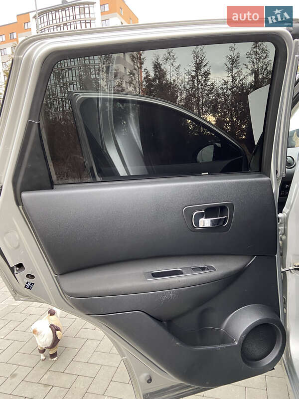 Позашляховик / Кросовер Nissan Qashqai 2009 в Івано-Франківську