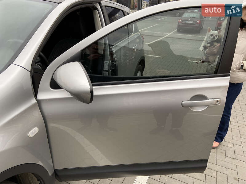 Позашляховик / Кросовер Nissan Qashqai 2009 в Івано-Франківську