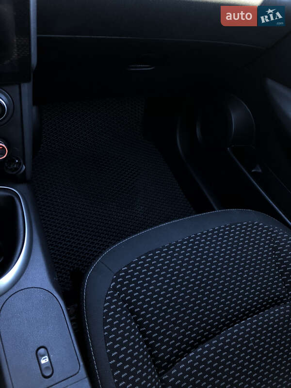 Позашляховик / Кросовер Nissan Qashqai 2009 в Івано-Франківську