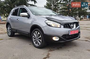 Внедорожник / Кроссовер Nissan Qashqai 2011 в 