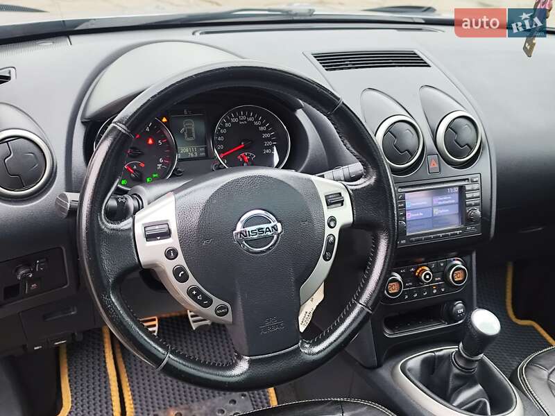 Внедорожник / Кроссовер Nissan Qashqai 2011 в Новоархангельске