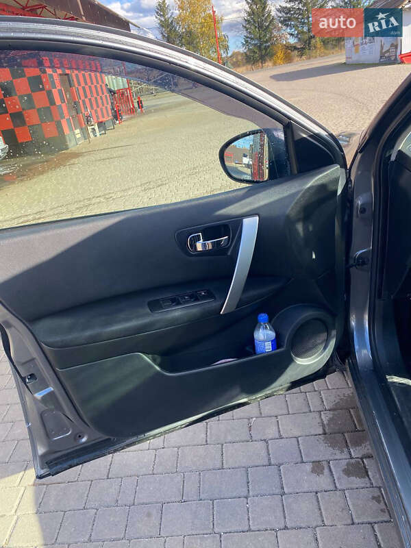 Внедорожник / Кроссовер Nissan Qashqai 2012 в Отынии фото 16 Внедорожник / Кроссовер Nissan Qashqai 2012 в Отынии