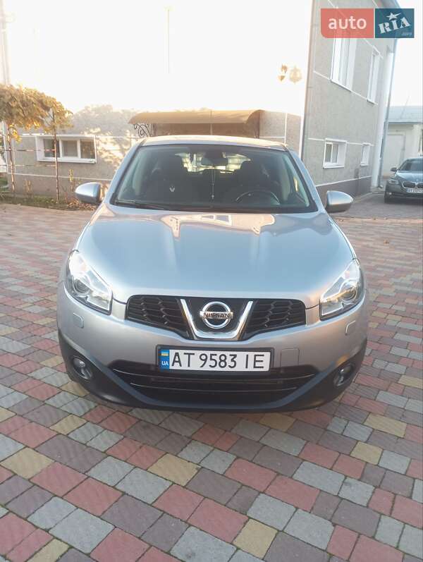 Внедорожник / Кроссовер Nissan Qashqai 2012 в Ивано-Франковске