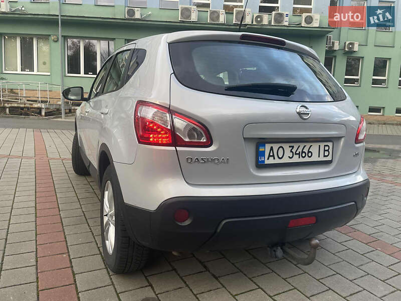 Позашляховик / Кросовер Nissan Qashqai 2011 в Терновому