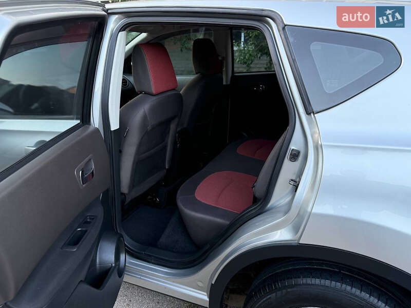 Позашляховик / Кросовер Nissan Qashqai 2008 в Харкові