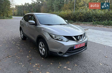 Позашляховик / Кросовер Nissan Qashqai 2015 в Луцьку
