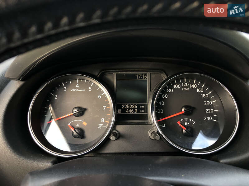 Внедорожник / Кроссовер Nissan Qashqai 2012 в Ужгороде фото 10 Внедорожник / Кроссовер Nissan Qashqai 2012 в Ужгороде