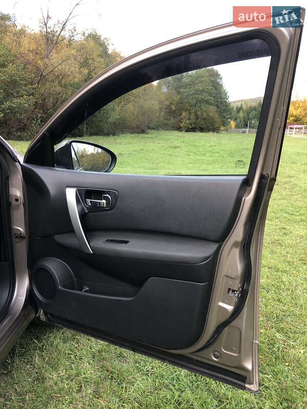 Внедорожник / Кроссовер Nissan Qashqai 2012 в Ужгороде фото 28 Внедорожник / Кроссовер Nissan Qashqai 2012 в Ужгороде