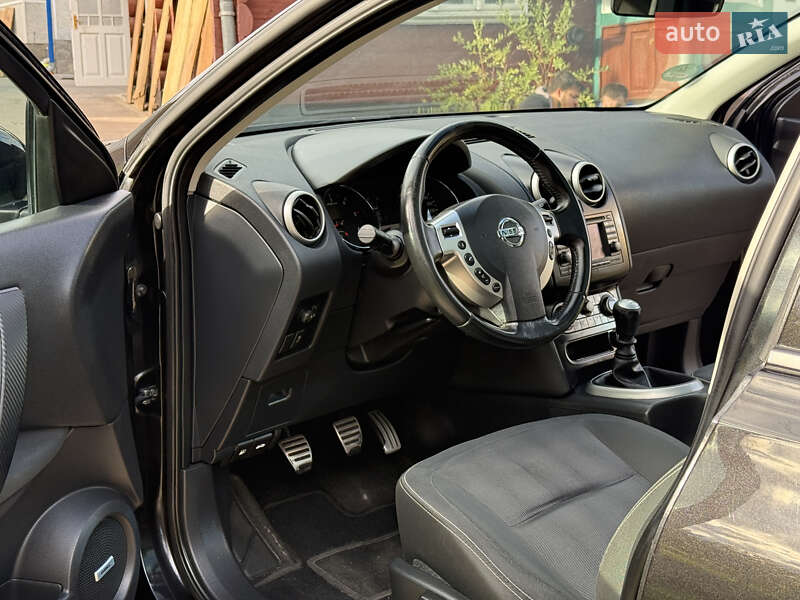 Внедорожник / Кроссовер Nissan Qashqai 2011 в Косове