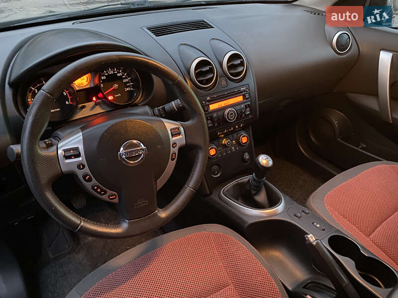 Внедорожник / Кроссовер Nissan Qashqai 2008 в Конотопе