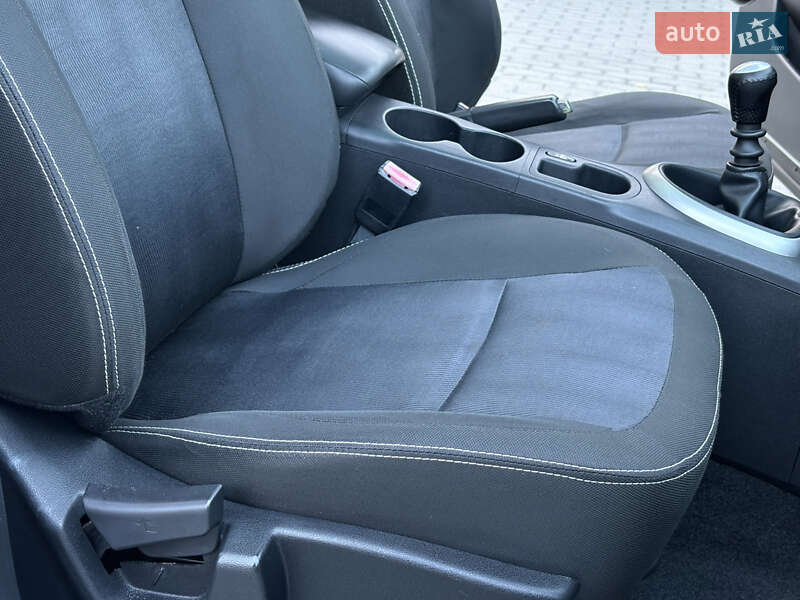 Внедорожник / Кроссовер Nissan Qashqai 2012 в Житомире фото 46 Внедорожник / Кроссовер Nissan Qashqai 2012 в Житомире
