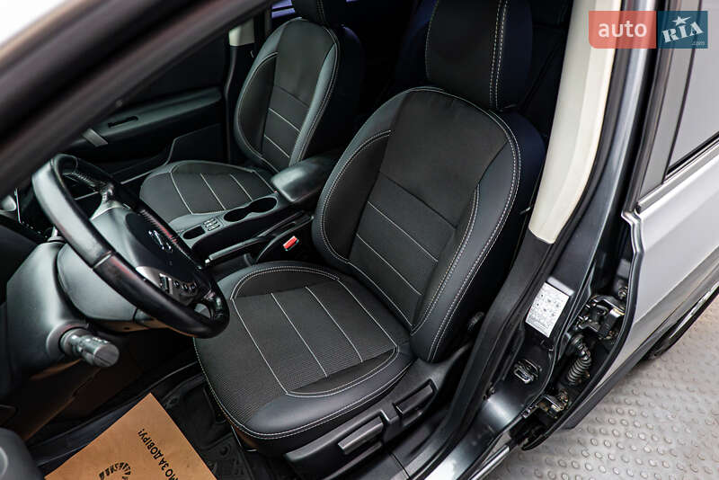 Позашляховик / Кросовер Nissan Qashqai 2012 в Києві фото 9 Позашляховик / Кросовер Nissan Qashqai 2012 в Києві