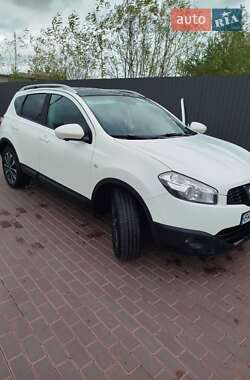 Позашляховик / Кросовер Nissan Qashqai 2012 в Сарнах