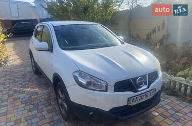 Позашляховик / Кросовер Nissan Qashqai 2011 в Києві