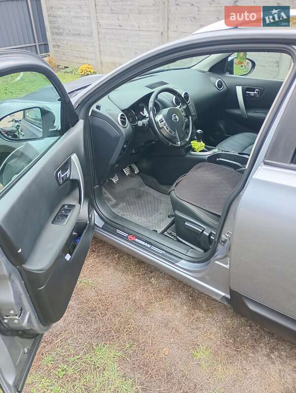 Позашляховик / Кросовер Nissan Qashqai 2010 в Переяславі