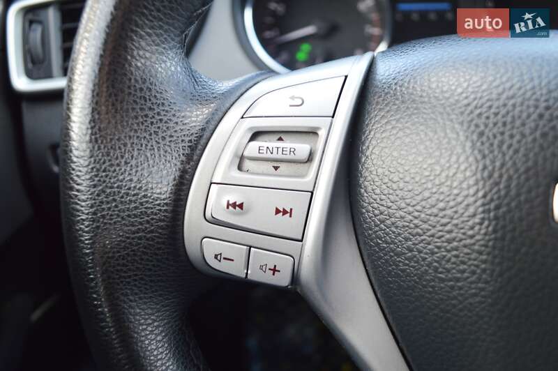 Внедорожник / Кроссовер Nissan Qashqai 2015 в Одессе