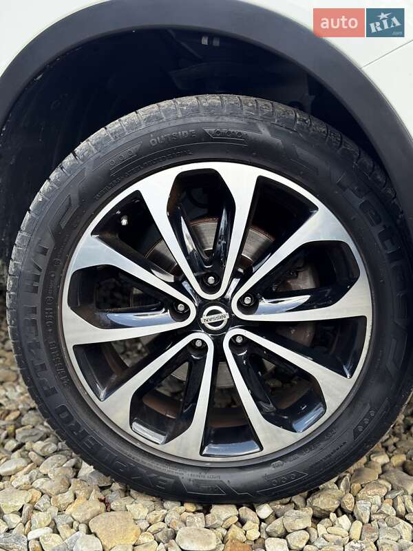 Внедорожник / Кроссовер Nissan Qashqai 2012 в Стрые