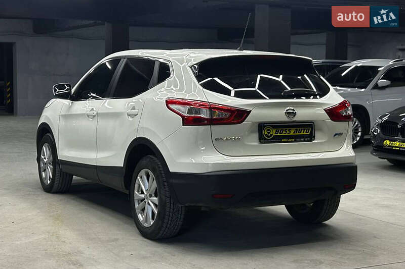 Внедорожник / Кроссовер Nissan Qashqai 2014 в Черновцах фото 4 Внедорожник / Кроссовер Nissan Qashqai 2014 в Черновцах