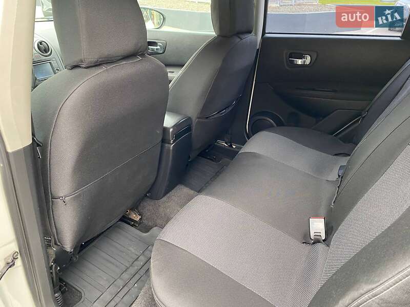 Позашляховик / Кросовер Nissan Qashqai 2011 в Одесі