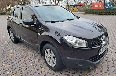 Внедорожник / Кроссовер Nissan Qashqai 2012 в Миргороде