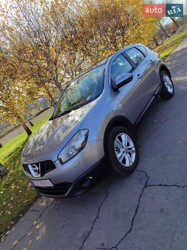 Внедорожник / Кроссовер Nissan Qashqai 2011 в Запорожье