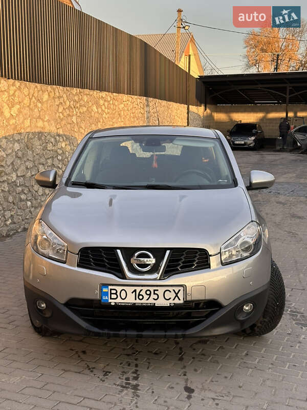 Внедорожник / Кроссовер Nissan Qashqai 2011 в Тернополе фото 2 Внедорожник / Кроссовер Nissan Qashqai 2011 в Тернополе