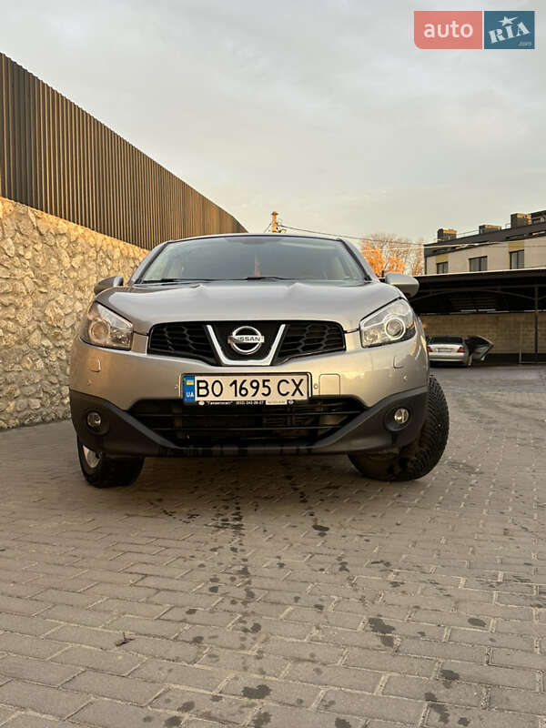 Внедорожник / Кроссовер Nissan Qashqai 2011 в Тернополе фото 3 Внедорожник / Кроссовер Nissan Qashqai 2011 в Тернополе