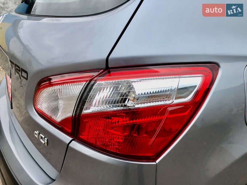 Внедорожник / Кроссовер Nissan Qashqai 2011 в Коростене фото 12 Внедорожник / Кроссовер Nissan Qashqai 2011 в Коростене