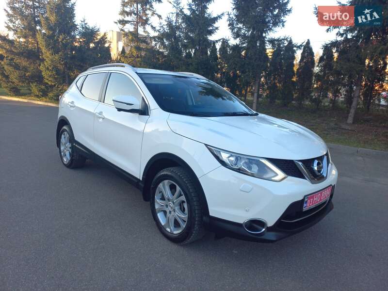 Позашляховик / Кросовер Nissan Qashqai 2015 в Тернополі фото 13 Позашляховик / Кросовер Nissan Qashqai 2015 в Тернополі
