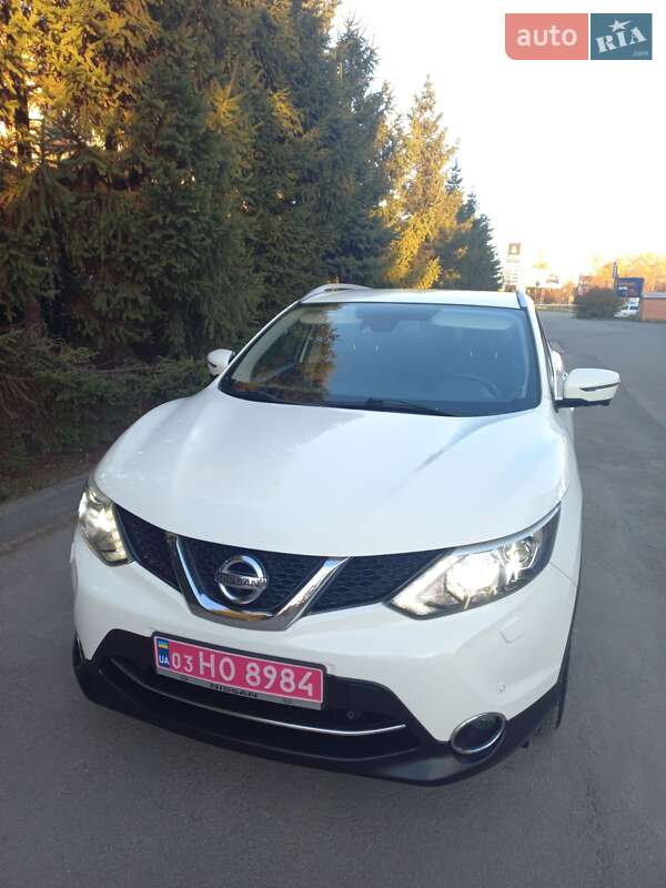 Позашляховик / Кросовер Nissan Qashqai 2015 в Тернополі фото 6 Позашляховик / Кросовер Nissan Qashqai 2015 в Тернополі