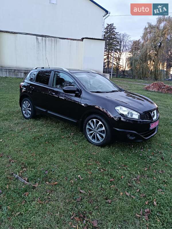 Позашляховик / Кросовер Nissan Qashqai 2010 в Вінниці