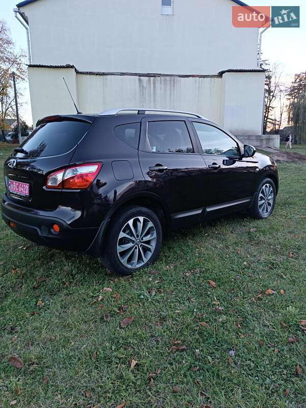 Позашляховик / Кросовер Nissan Qashqai 2010 в Вінниці