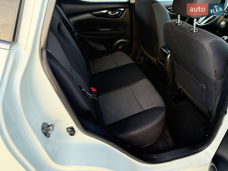 Внедорожник / Кроссовер Nissan Qashqai 2017 в Ковеле фото 19 Внедорожник / Кроссовер Nissan Qashqai 2017 в Ковеле