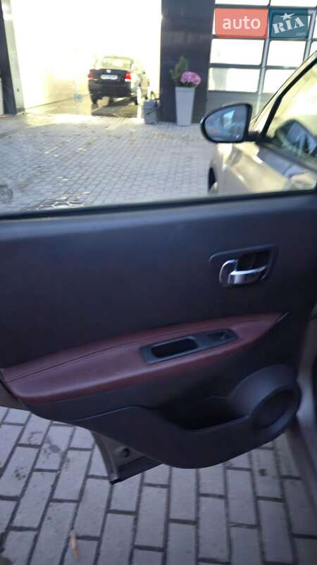 Позашляховик / Кросовер Nissan Qashqai 2008 в Києві фото 21 Позашляховик / Кросовер Nissan Qashqai 2008 в Києві
