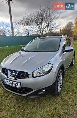 Внедорожник / Кроссовер Nissan Qashqai 2010 в Згуровке