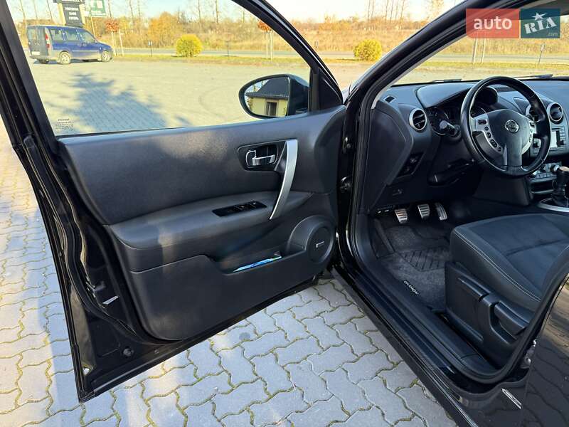 Позашляховик / Кросовер Nissan Qashqai 2011 в Коломиї