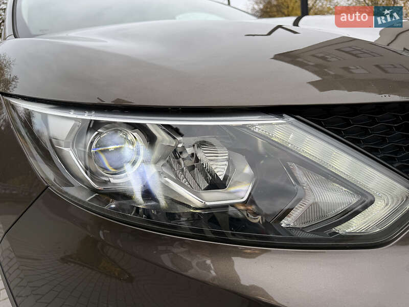 Внедорожник / Кроссовер Nissan Qashqai 2015 в Кременце