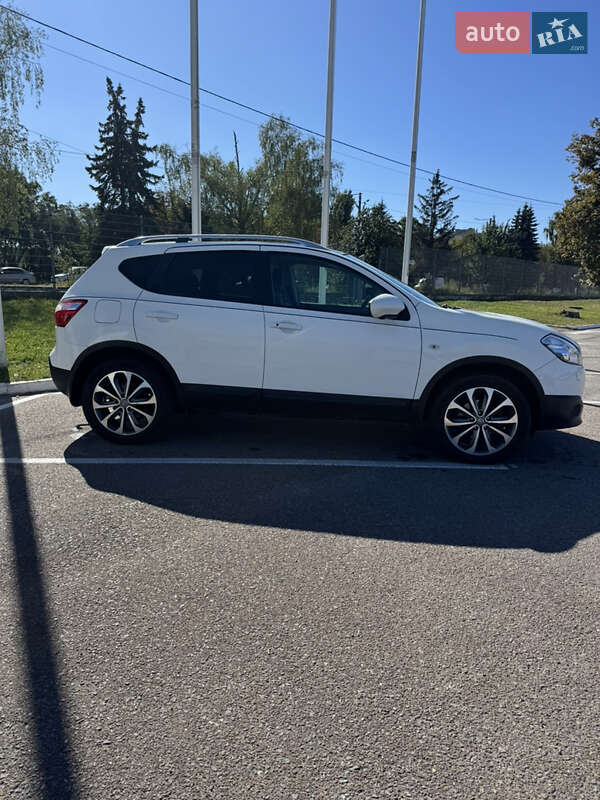 Внедорожник / Кроссовер Nissan Qashqai 2012 в Житомире