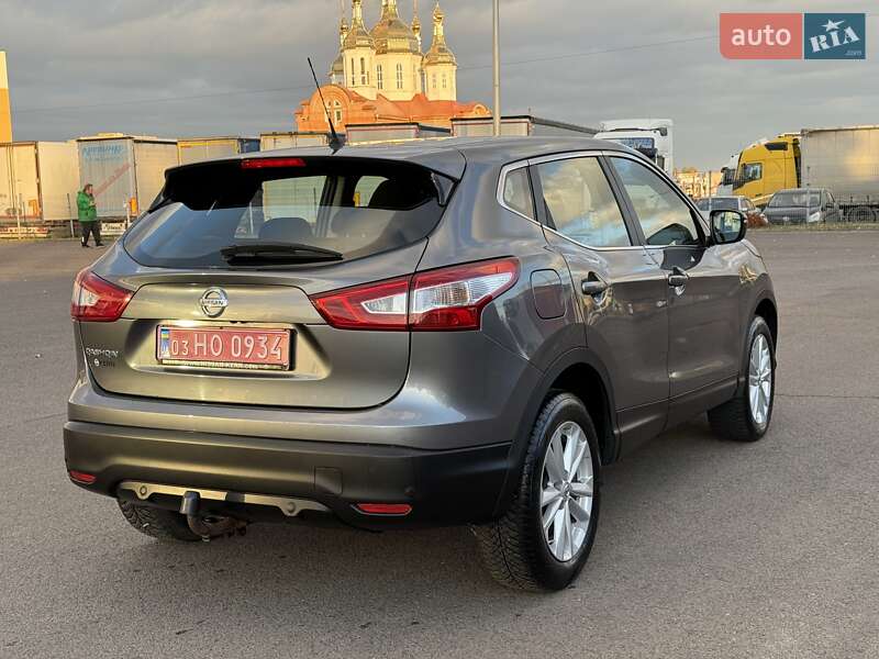 Внедорожник / Кроссовер Nissan Qashqai 2015 в Ковеле фото 7 Внедорожник / Кроссовер Nissan Qashqai 2015 в Ковеле