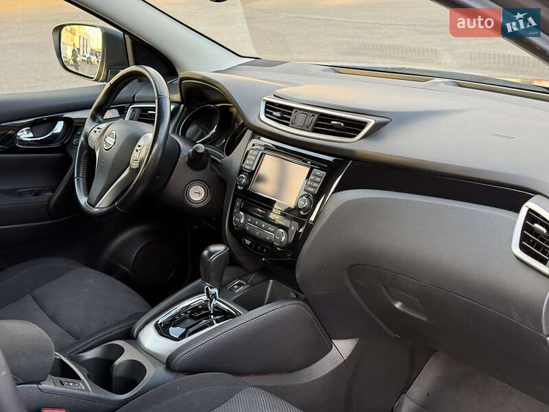 Внедорожник / Кроссовер Nissan Qashqai 2015 в Ковеле фото 24 Внедорожник / Кроссовер Nissan Qashqai 2015 в Ковеле