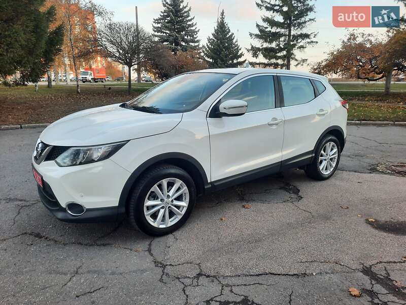 Внедорожник / Кроссовер Nissan Qashqai 2014 в Полтаве