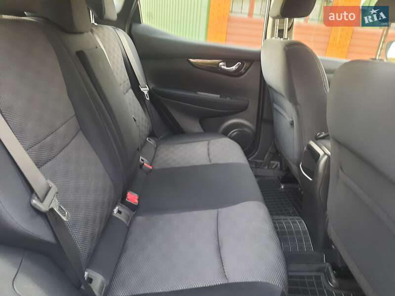 Внедорожник / Кроссовер Nissan Qashqai 2014 в Полтаве