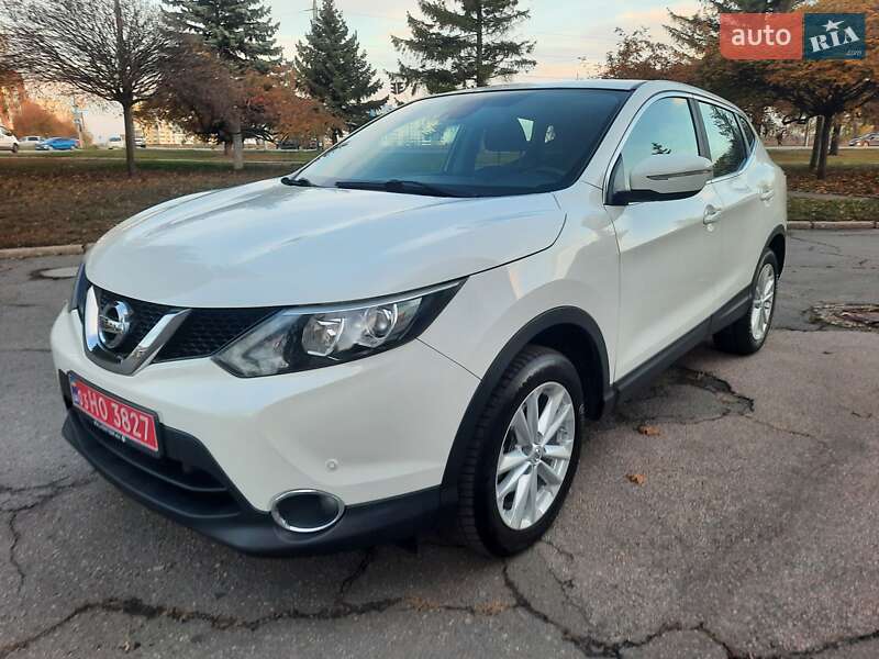 Внедорожник / Кроссовер Nissan Qashqai 2014 в Полтаве