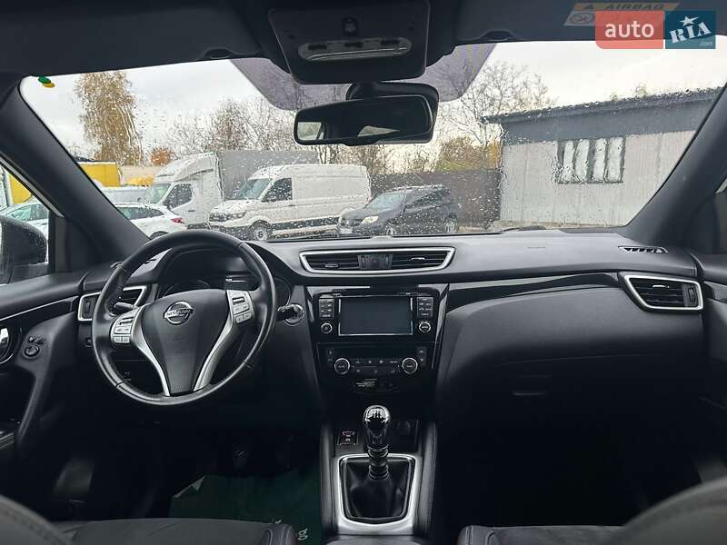 Внедорожник / Кроссовер Nissan Qashqai 2017 в Нововолынске