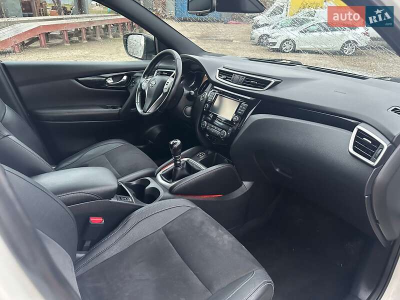 Внедорожник / Кроссовер Nissan Qashqai 2017 в Нововолынске