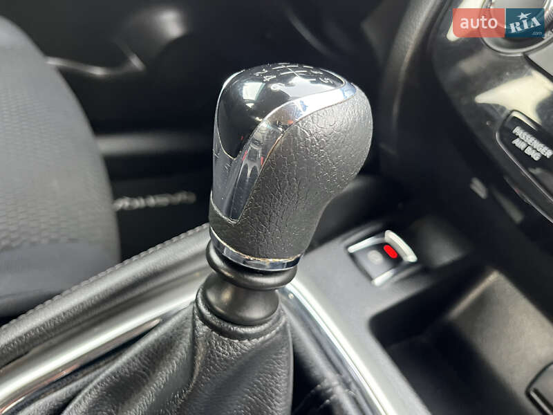 Внедорожник / Кроссовер Nissan Qashqai 2014 в Ровно