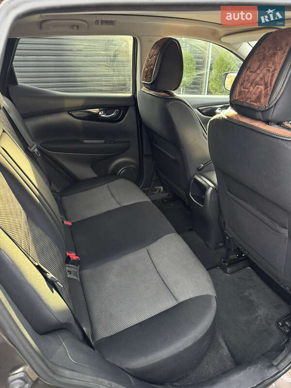 Внедорожник / Кроссовер Nissan Qashqai 2015 в Ивано-Франковске